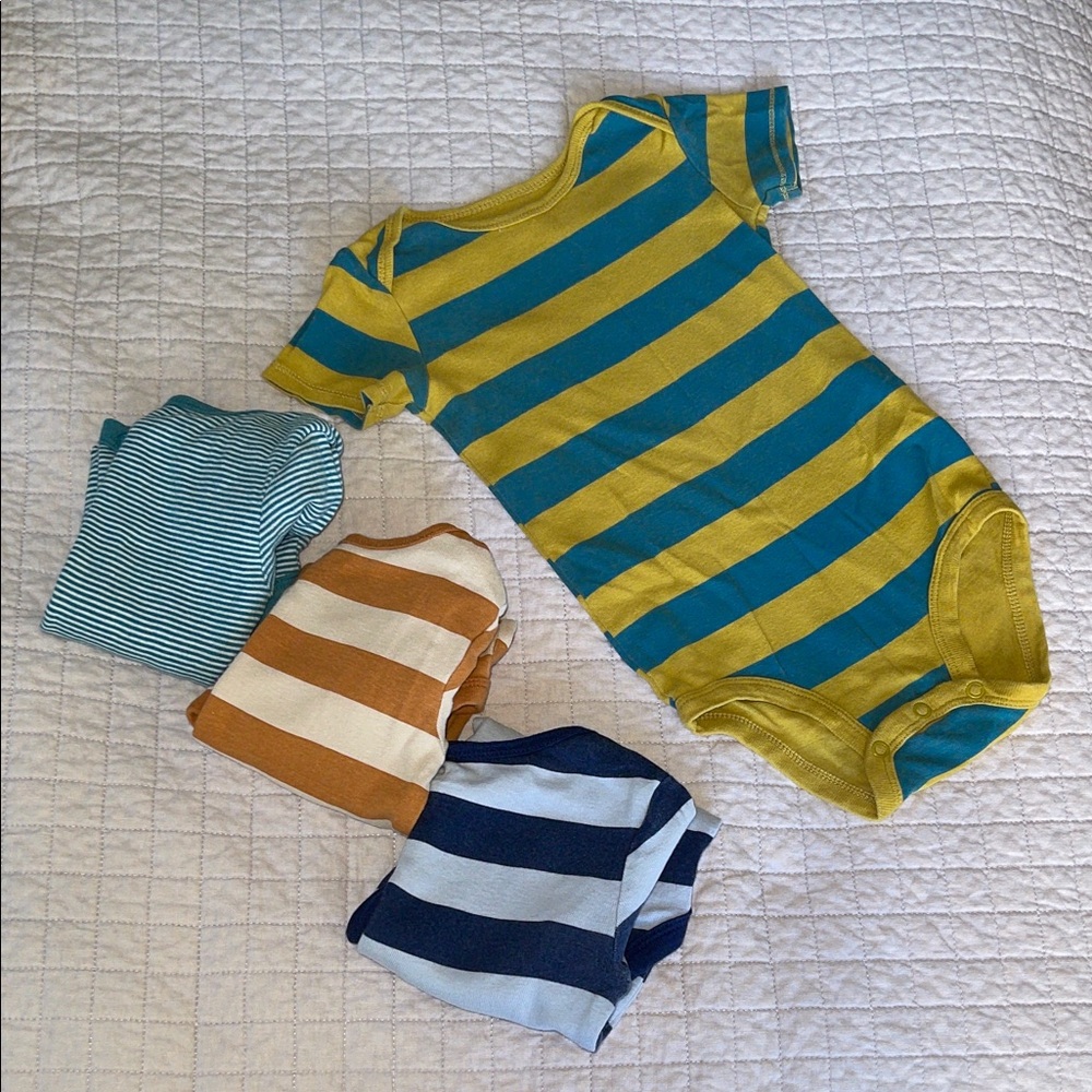 BOGO Carter’s - Striped Bodysuit Set,  24 months